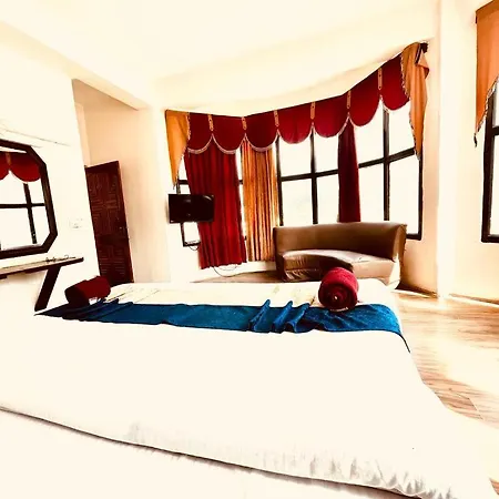 Hotel Sky Mountain View By Hadimba Palace - Manali-3