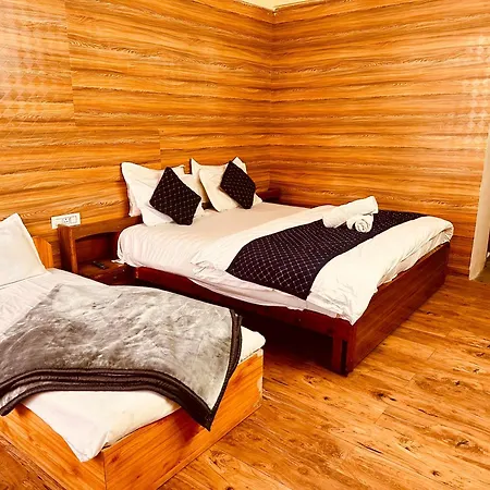 Royal Respite Manali - Luxury Comfort ! Travellers Delight ! Budget Friendly ! Prime Location ! Guest Favourite-3
