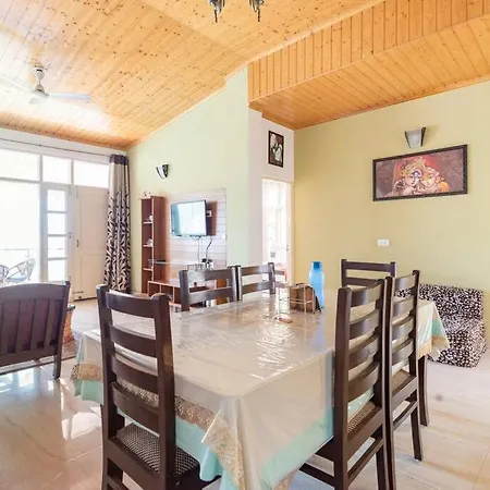 Kasauli Edge Apt With Balcony-3