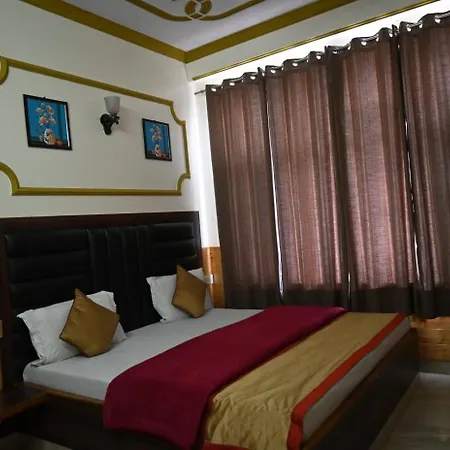 Peaceful & Scenic Homestay In Shoghi-Shimla-2