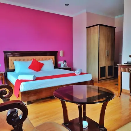 Hotel Marc Mall Road Shimla - Family Friendly & Parking - A Four Star Luxury Hotel Mountain View-2