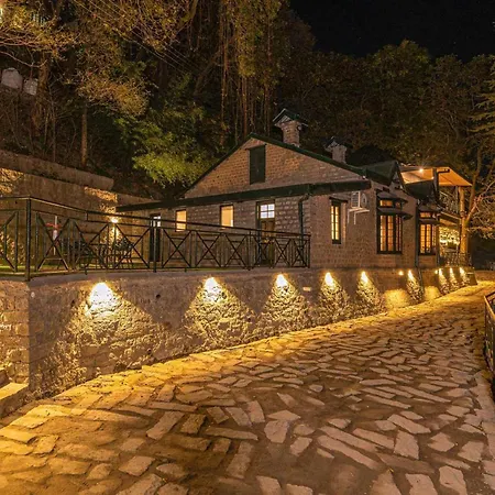 Stayvista At Paris Villa With Pvt Outdoor Heated Pool In Kasauli-3