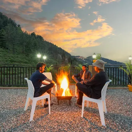 Kufri Uphills L Property Of The Year I Serviced Villa I Couple Friendly I Pvt Balcony I Open Air Terrace I Bonfire I Charvi Retreat By Exotic Stays-3