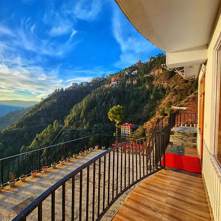 Royal Cedar Retreat-3