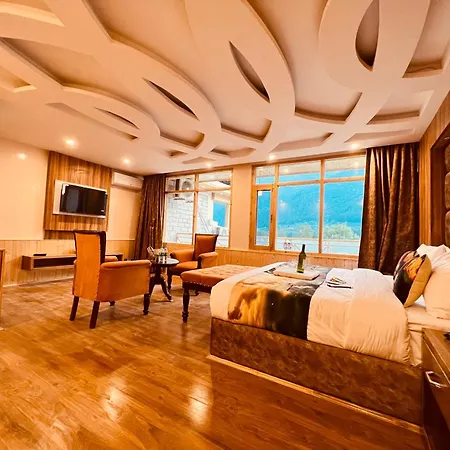 West Western Resort Manali #Neartomallroad #Gym #Lawn #Playingzone #Pooltable #Kidsfriendly #Mountainview #Tabletennis #Familyfriendly #Privateparking-2