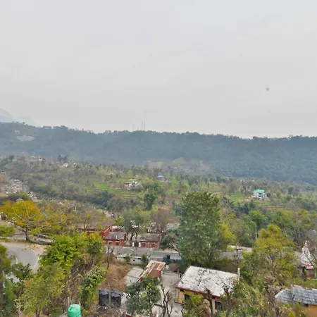 Vella Marina Pine View -Free Parking-Cricket Stadium 5 Km-Mcleodganj 8 Km- Bhagsunag 9-3