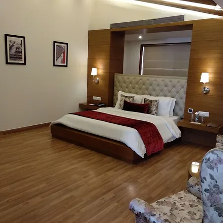 Rs Sarovar Portico-3