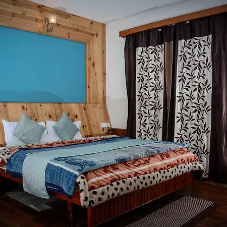 Hotel Rajhans Manali-3