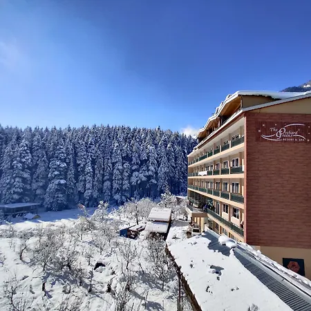 The Orchard Greens Resort - A Centrally Heated Property-2