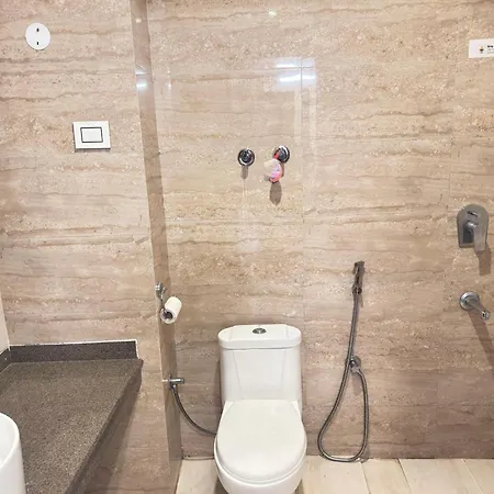 Hotel Ambika Residency Manali-2