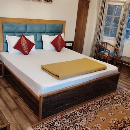 Maywood Hotel-2