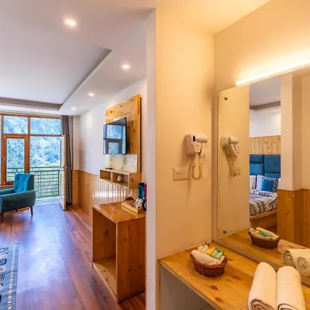 The 14 Gables, Shanag, Manali - Balcony Rooms - Rohtang Pass View - Hampta Pass View - Pet Friendly - Crown Palace #Manali #Family #Couples #Hospitality #Bestfood-2