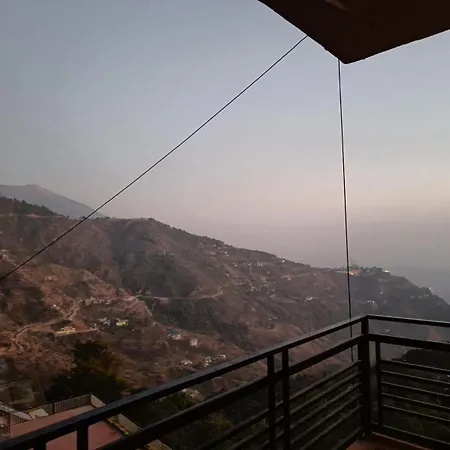 King Castle Mcleodganj-Centrally Heated And Air Cooled- Near Mall Road - Free Parking-2