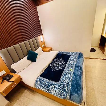 Hotel Ganga Near The Mall Simla-2