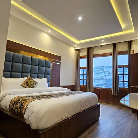 The Central Vista - Shiimla Royale - Near Mall Road- Free Pickup From Railway Station-3