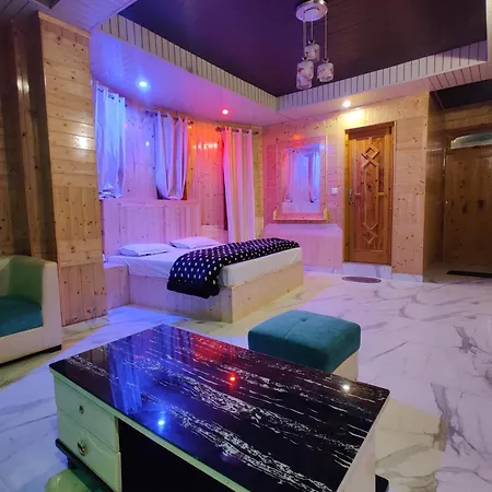 Majestic Mountain Bhaiji Guest House-3