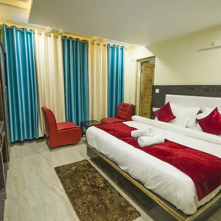 Mountain Mount View # Triund Track 2 Km#Free Parking-Cricket Stadium 8 Km-Mcleodganj 2 Km-2