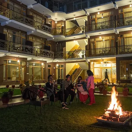 Snow Peak Retreat-3