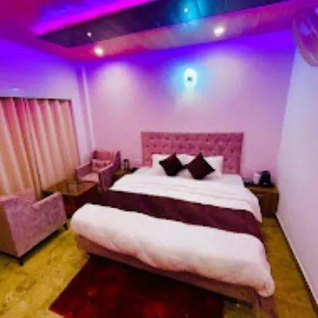 Hotel Candle Wood , Shimla-3