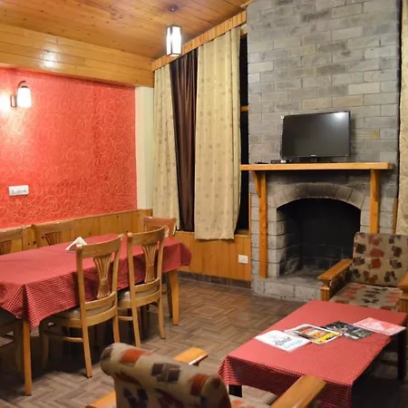 Gezellig Inn - Tree Hill Cottages & Kanyal Villas-2