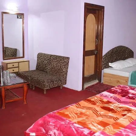 Hotel Highway Inn-3