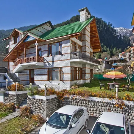The Cedar Villa And Apartment,Bonefire,Cook,Helper,Kitchen,Lawn,Parking,5 Min Drive Mall Road-2