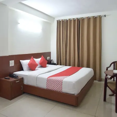 Oyo 8767 Hotel Landmark-2