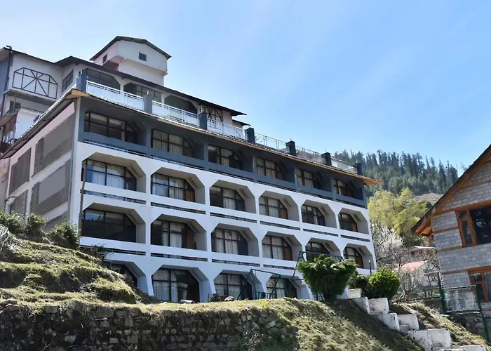 Hotels in Manāli